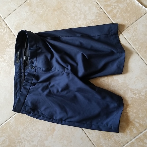 NWOT Greg Norman Golf Shorts - Picture 9 of 10